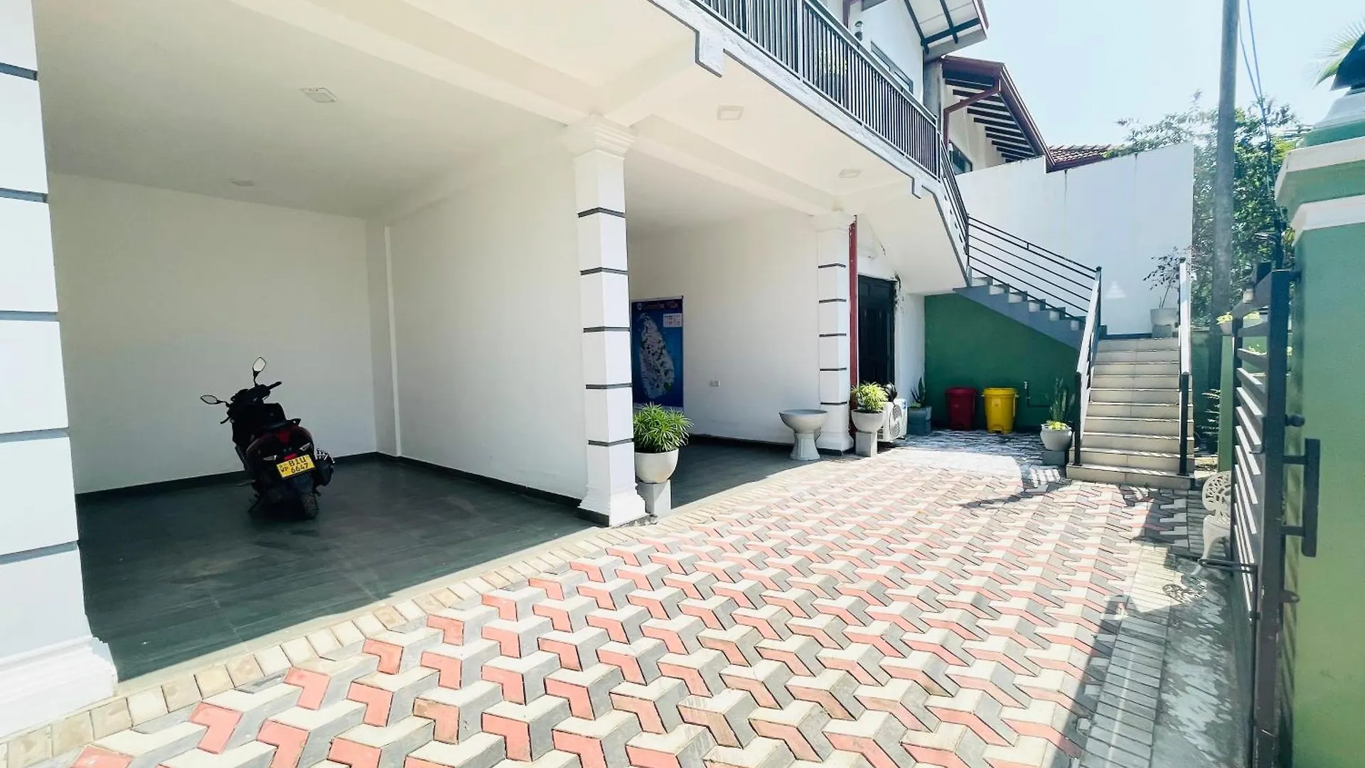 Πανσιόν Fanisha Family Villa And Restaurant Νεγκόμπο