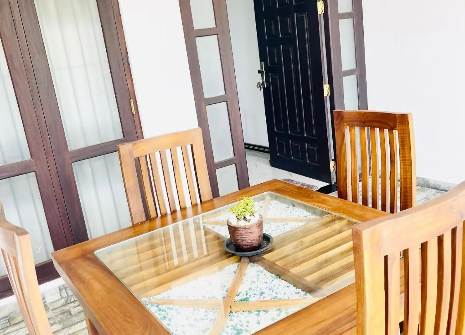 Fanisha Family Villa And Restaurant Νεγκόμπο 0*,  Σρι Λάνκα